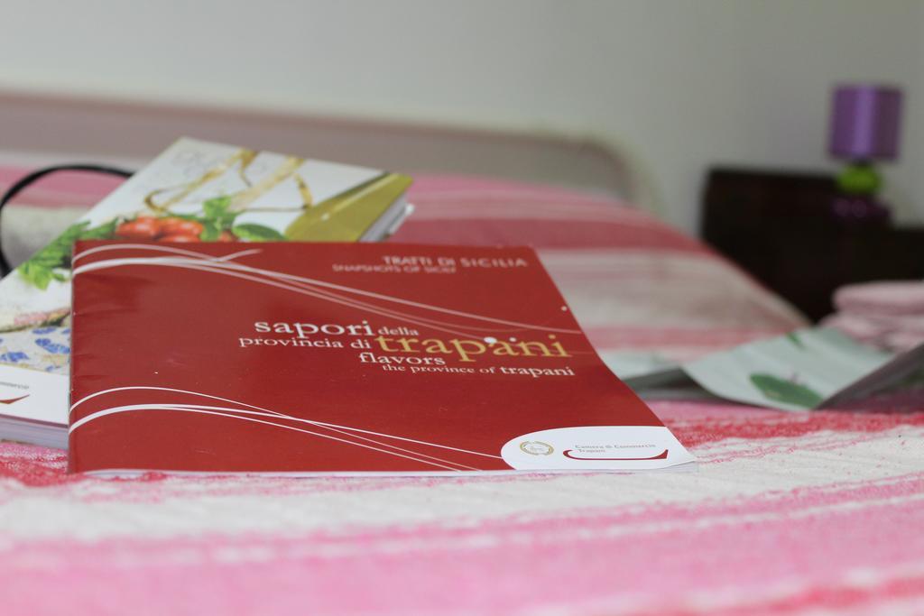 A Due Passi Dal Centro Apartment Trapani Ngoại thất bức ảnh